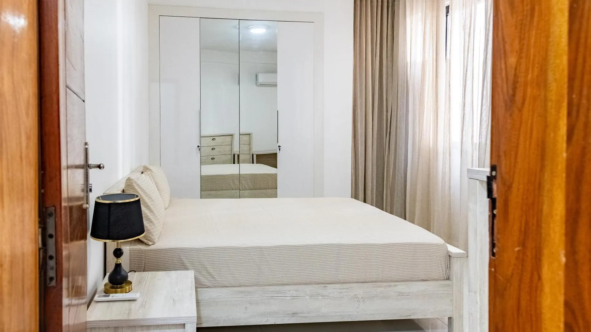 Confort Et Elegance A Dakar Senegal