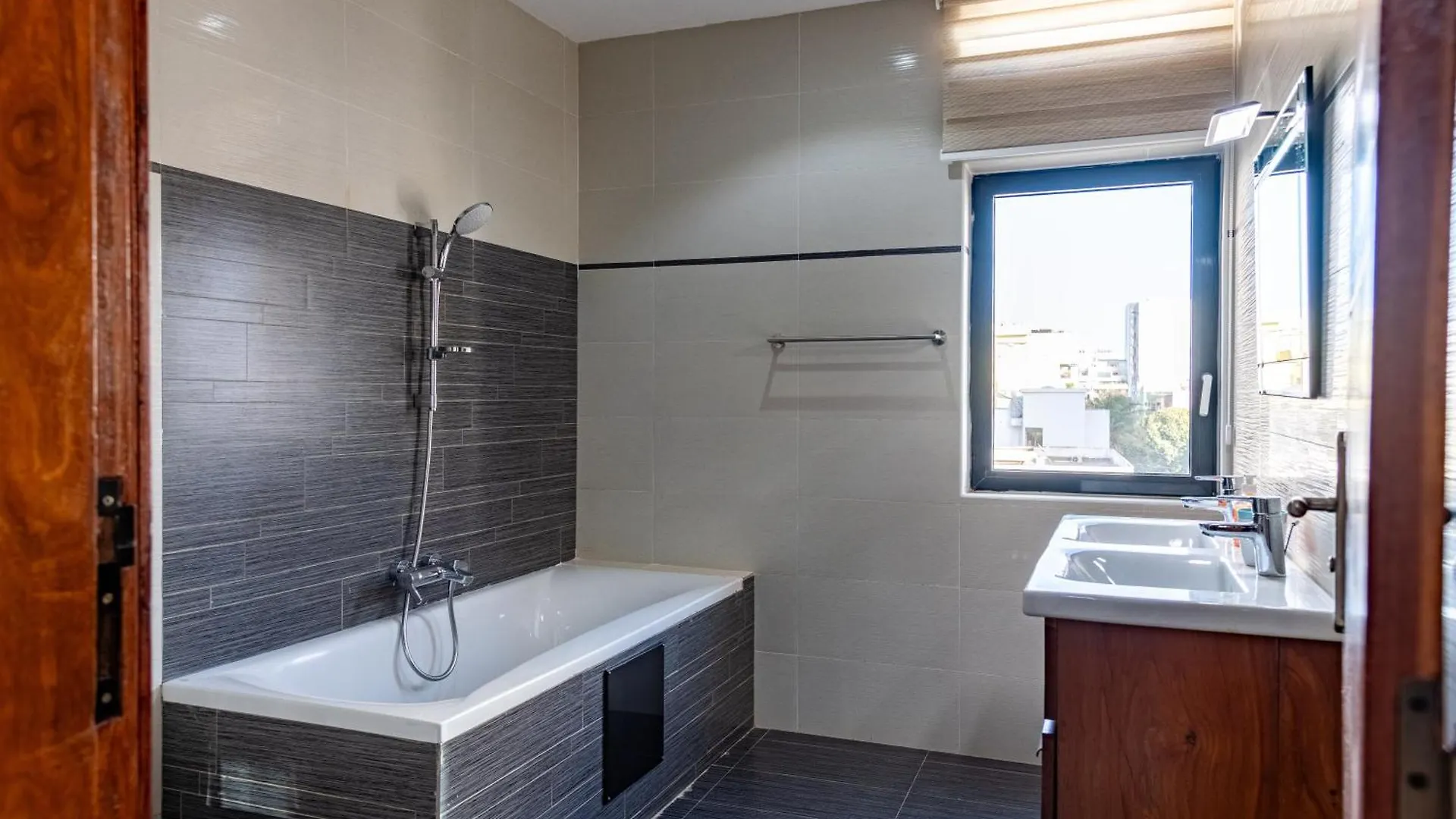 Confort Et Elegance A Dakar Apartment