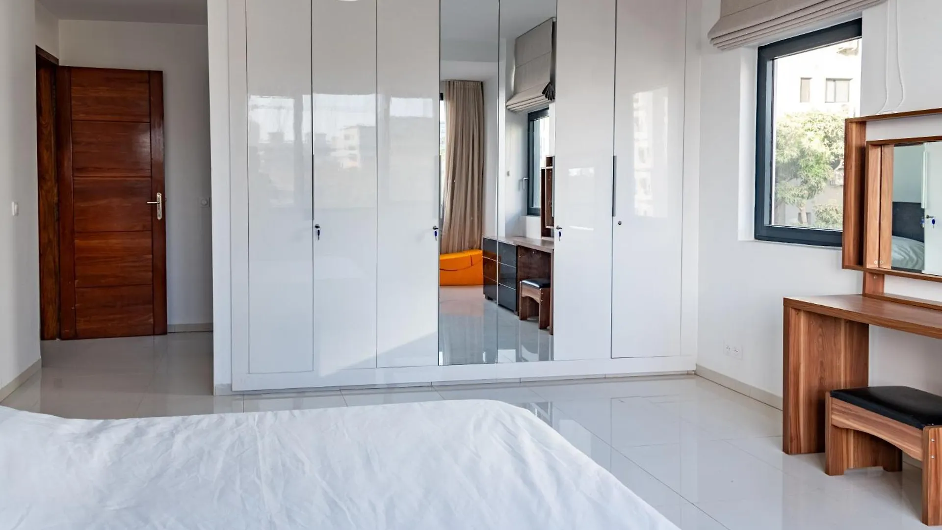 Confort Et Elegance A Dakar