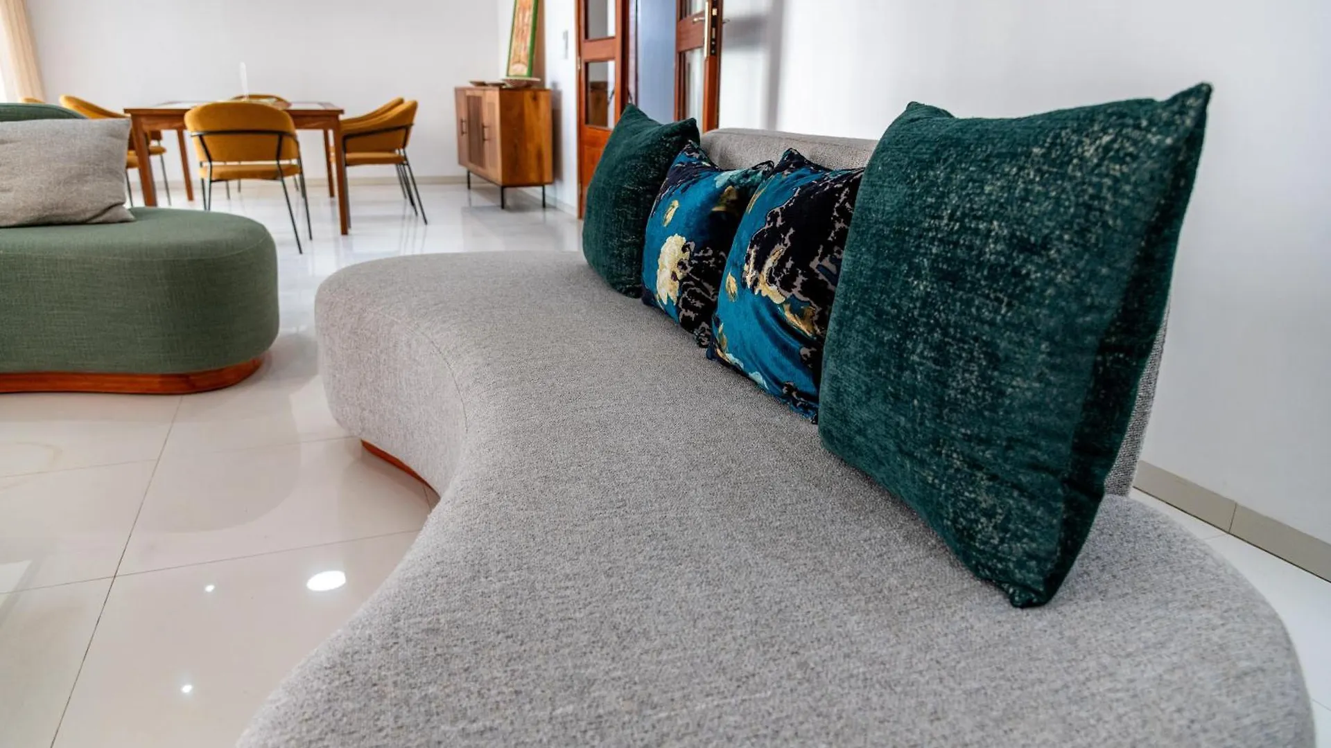 Confort Et Elegance A Dakar Senegal